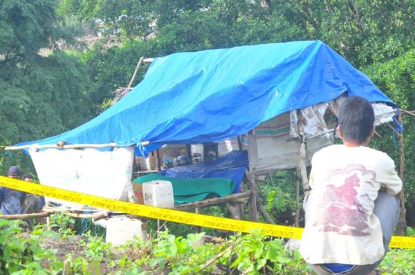 Penggerebekan Terduga Teroris Dompu,  Wartawan Dilarang Mendekat