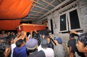 Jenazah Terduga Teroris Dompu Akhirnya Kembali