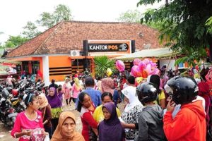 Pasar Dadakan Muncul Di Kantor Pos Dompu