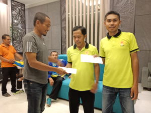 Bonus Masuk Final Porprov Langsung diserahkan Koni Dompu