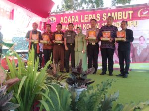 Suasana Haru Mewarnai Sertijab Dandim 1614 Dompu