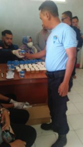 Puluhan Pegawai Lapas Dompu Jalani Tes Urin