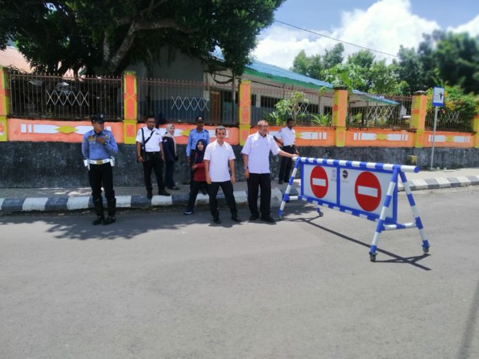 Tutup Jalan2