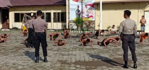 Antisipasi Covid 19 Tahanan Polres Dompu Dijemur