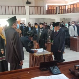Dilantik Anggota DPRD Dompu Pengganti Antar Waktu