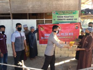 Polri Bantu Ponpes Al-Ghoniyyu Dompu