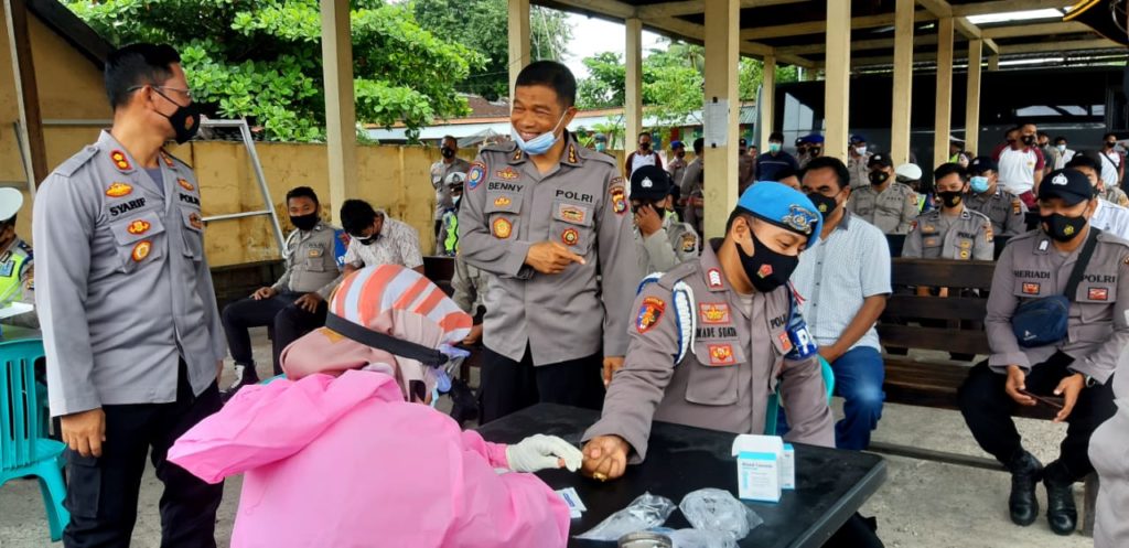 Jelang Pilkada, Personil  Polres Dompu di Rapid Test