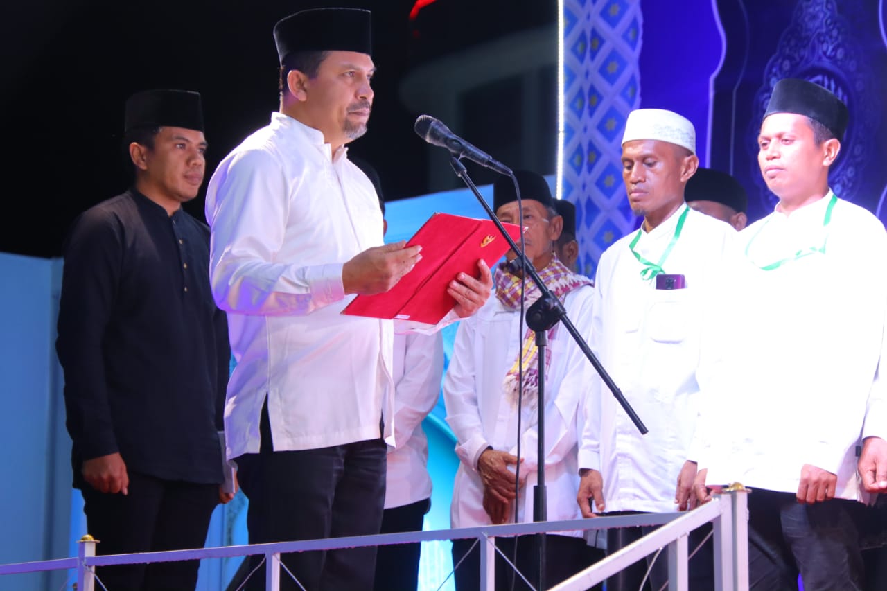 Bupati Dompu Saat membuka secara resmi MTQ